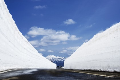 雪の回廊　岩手山